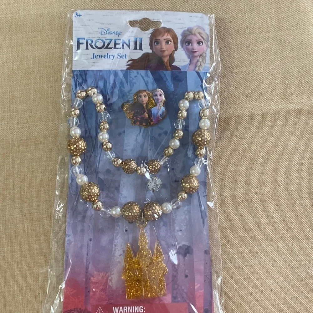 #3- Disney Frozen II Necklace & Ring Set (AI)